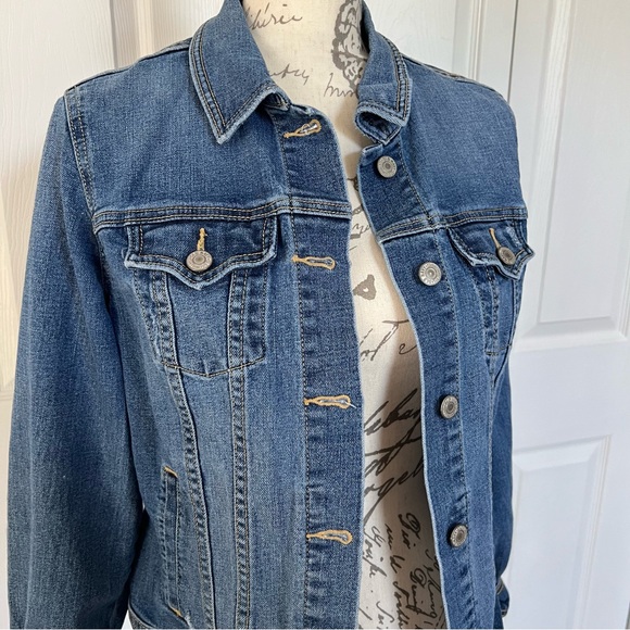 Old Navy Blue Jean Jacket sz Medium - Picture 3 of 3